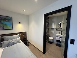 Parzivita Boutique Suites