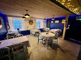 Garden Arms Hotel