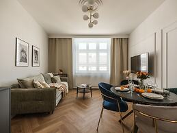 Astor Residence by Fragola Apartments