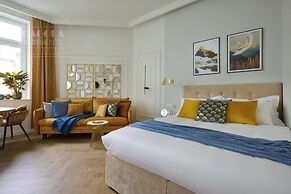 Astor Residence by Fragola Apartments