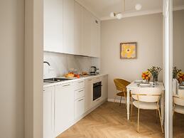 Astor Residence by Fragola Apartments