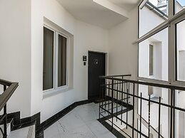 Astor Residence by Fragola Apartments