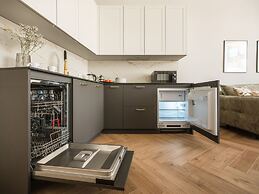 Astor Residence by Fragola Apartments