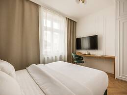 Astor Residence by Fragola Apartments