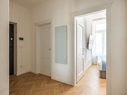 Astor Residence by Fragola Apartments