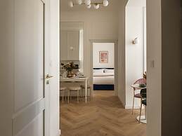 Astor Residence by Fragola Apartments
