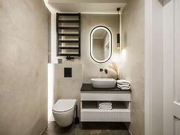 Astor Residence by Fragola Apartments