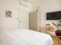 Astor Residence by Fragola Apartments