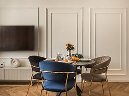 Astor Residence by Fragola Apartments