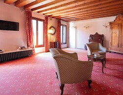 Foscolo Apartments