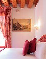 Foscolo Apartments