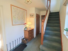 2 Lupton Hall Cottages