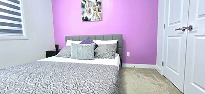 Modern 3BR Home Edmonton Near by Airport