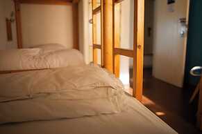 Wax Hostel & Apts