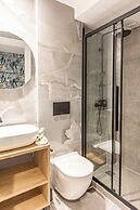 Ernest Suites Psiri