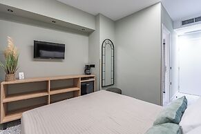 Ernest Suites Psiri