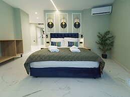 Ernest Suites Psiri