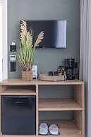 Ernest Suites Psiri