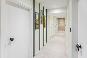 Ernest Suites Psiri