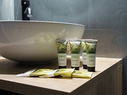 Ernest Suites Psiri