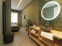 Ernest Suites Psiri