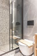 Ernest Suites Psiri