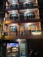 Himalayan paradise - Grand Retreat & Dining