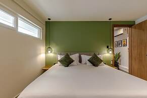De la Cruz Studio apartments