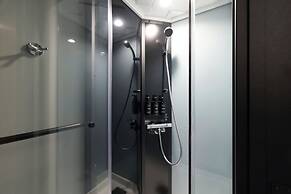 BASE LAYER HOTEL Fukuoka
