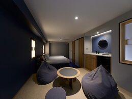 BASE LAYER HOTEL Fukuoka