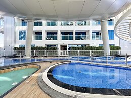 PVH - Opalz by Danube 1BR with Jacuzzi