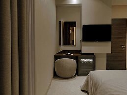 Nesean Plaza Hotel