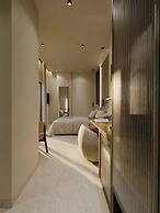 Nesean Plaza Hotel