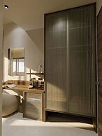 Nesean Plaza Hotel