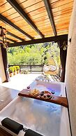 Ria Suit Bungalow
