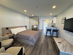 Xquisite Suites