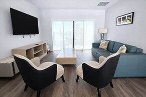 Xquisite Suites