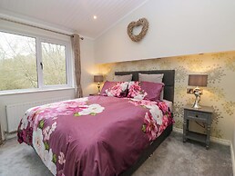 Waters Edge Lodge