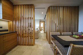 EAST VILLA by CYAMES