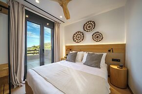 EAST VILLA by CYAMES