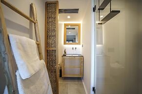 EAST VILLA by CYAMES