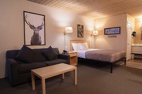 EasyStay Inn & Suites Fernie