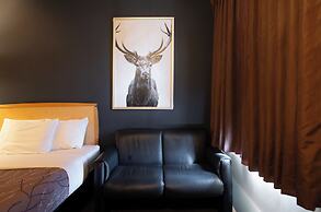 EasyStay Inn & Suites Fernie