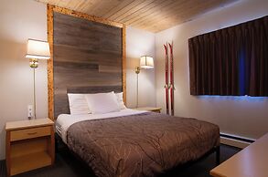 EasyStay Inn & Suites Fernie