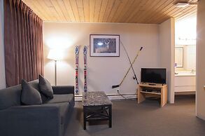 EasyStay Inn & Suites Fernie