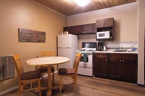 EasyStay Inn & Suites Fernie
