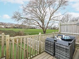 8 Park View Grove