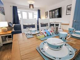 8 Park View Grove