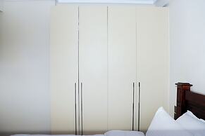 Top Notch One-Bedroom Apartment