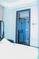 Top Notch One-Bedroom Apartment